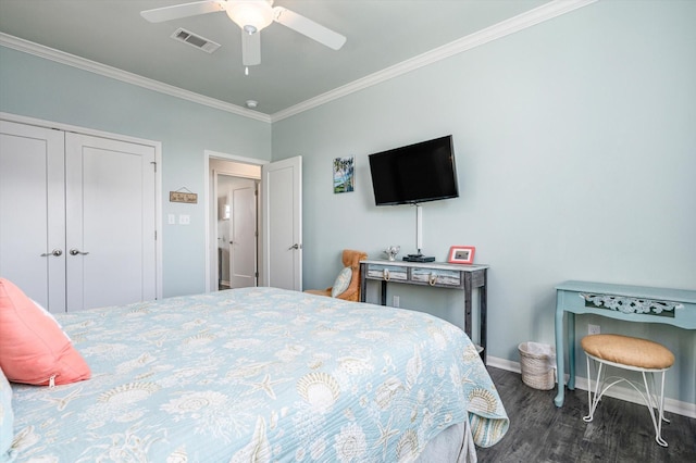 bedroom featuring a closet, crown molding, ceiling fan, and dark wood-type flooring