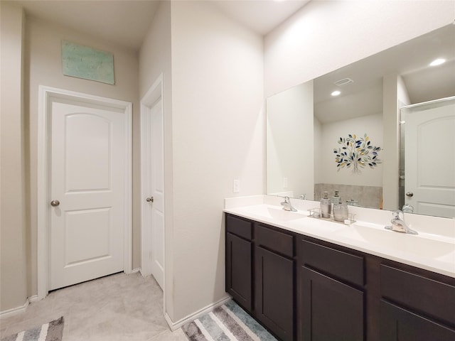 bathroom with vanity