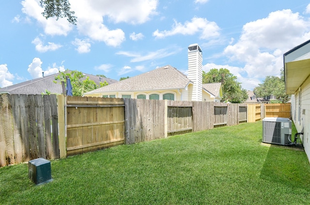 view of yard with cooling unit