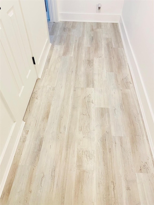 room details featuring hardwood / wood-style floors