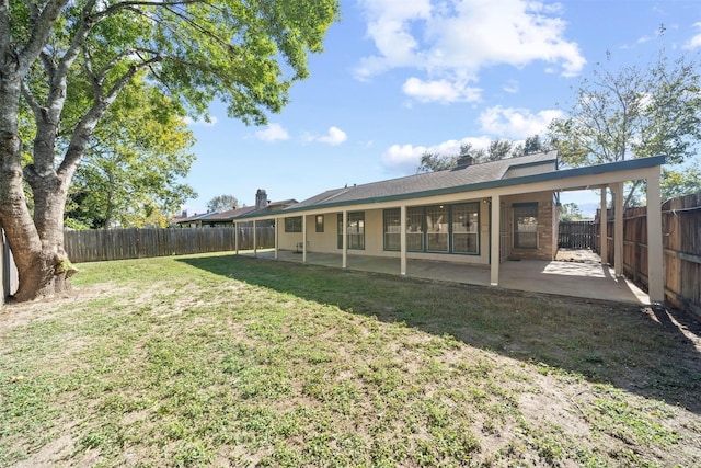 view of yard with a patio