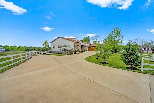 view of front of house with a front lawn