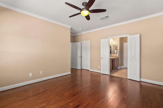 unfurnished bedroom with connected bathroom, ceiling fan, light hardwood / wood-style floors, and ornamental molding