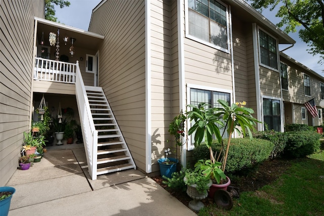 view of home's exterior