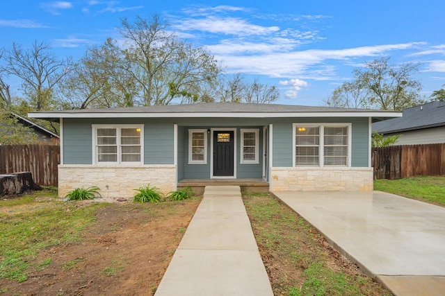 view of front of house with a porch