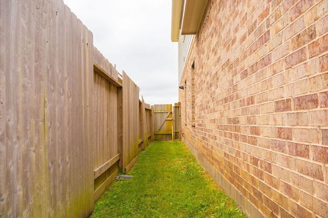 view of home's exterior