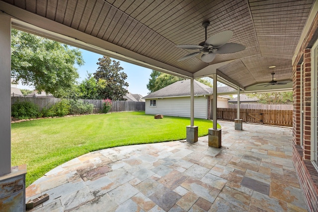 view of patio / terrace with ceiling fan