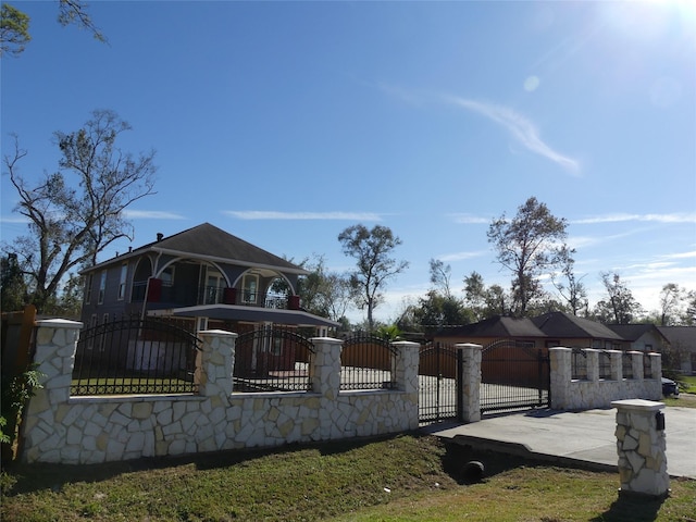 view of front of house