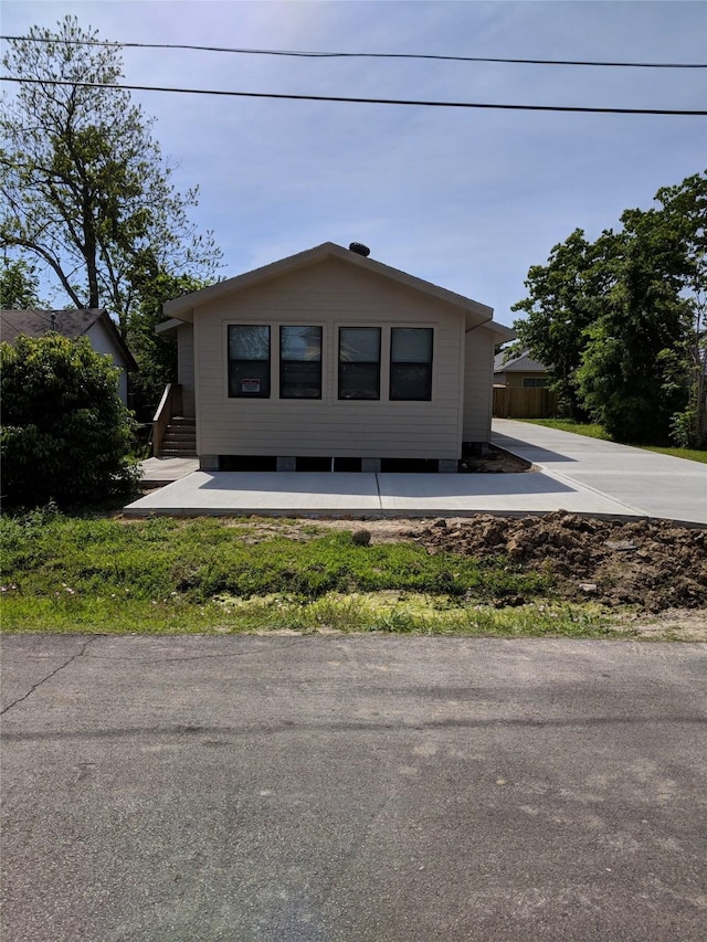 view of front of house