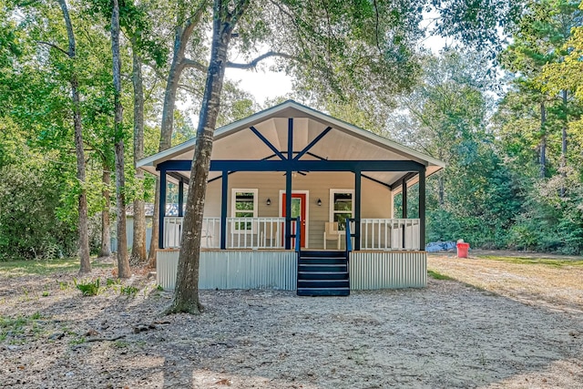 view of front facade with covered porch