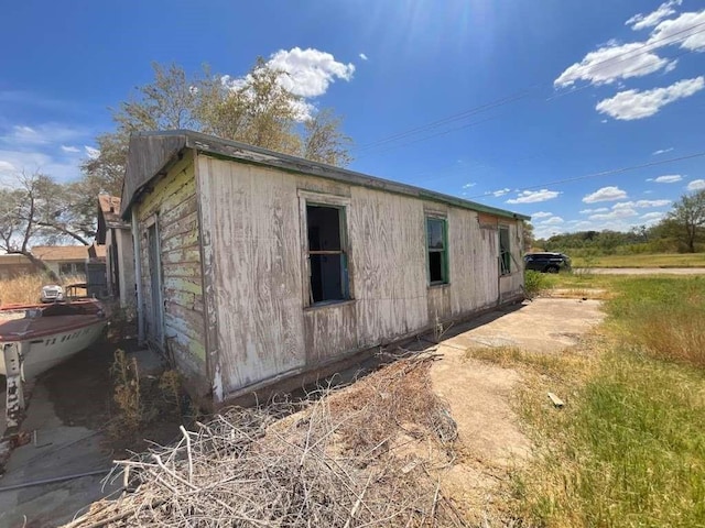 view of side of home