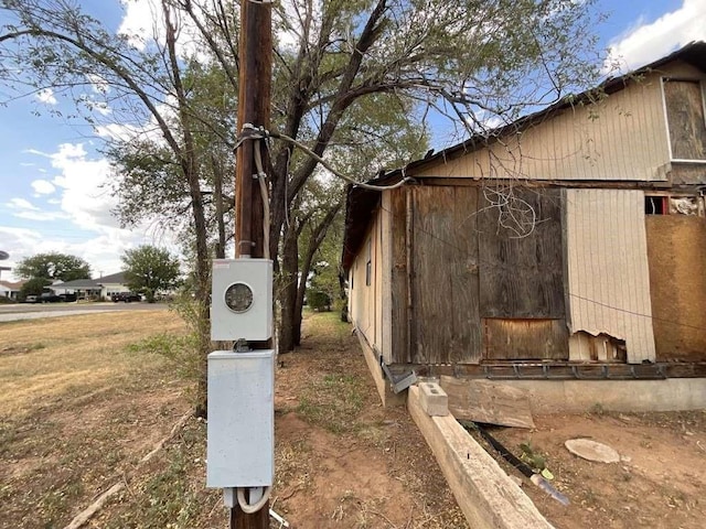 view of property exterior