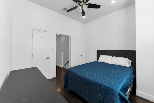 3111 Leeland St, Houston, TX 77003 - bedroom with wood finished floors, recessed lighting, baseboards, and ceiling fan