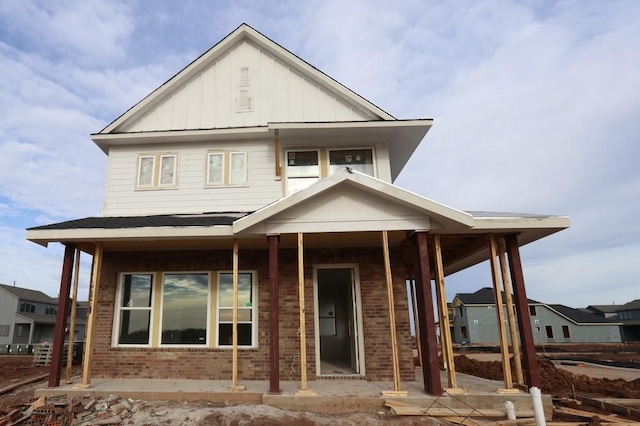 view of front of house featuring a porch