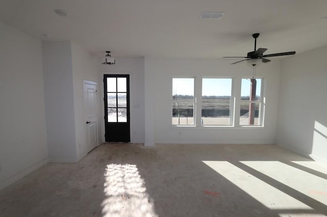 entryway with ceiling fan and visible vents