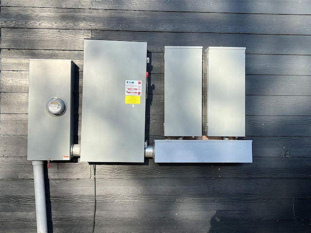 24555 Kerry St, Hempstead, TX 77445 - exterior view of electric meter
