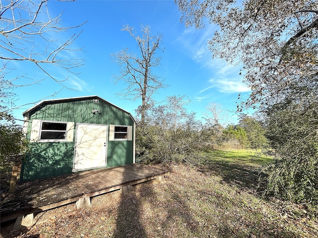 view of outbuilding