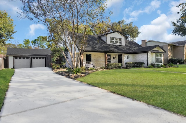 view of front of house featuring a front yard