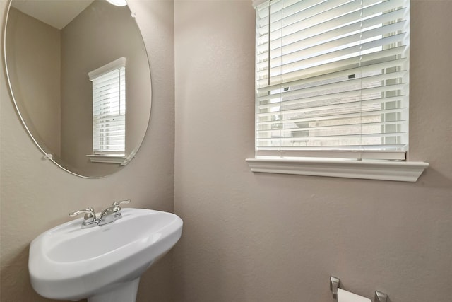 bathroom with sink