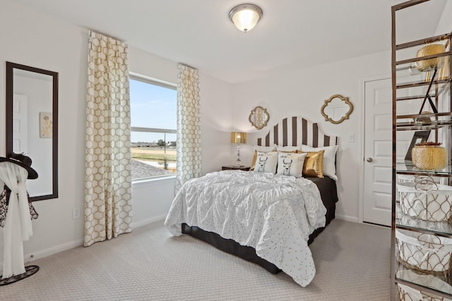 bedroom featuring carpet floors