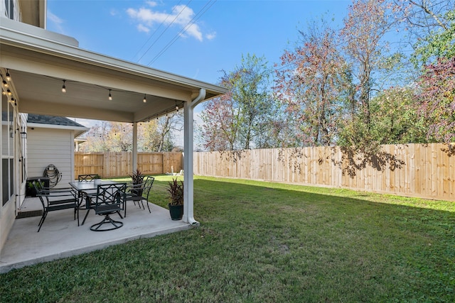 view of yard with a patio area