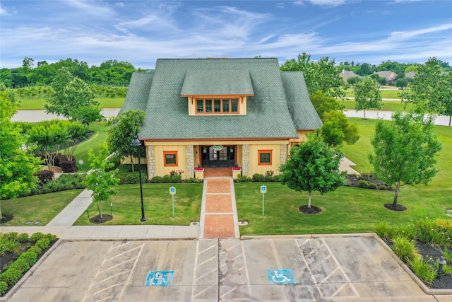 view of front facade