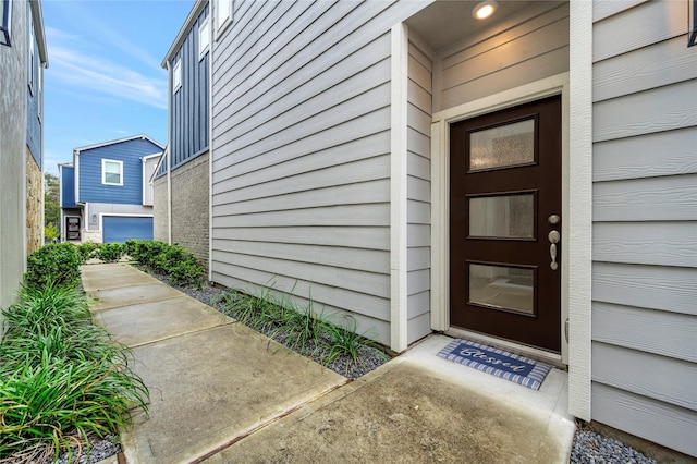 view of property entrance