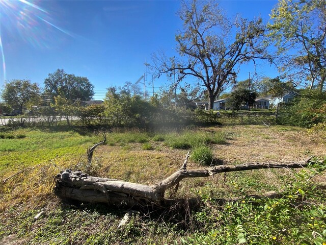 4329 Bond St, Houston, TX 77026 - photo 3