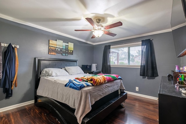 2007 Flynn Dr, Pasadena, TX 77502 - bedroom featuring wood finished floors, baseboards, crown molding, and ceiling fan