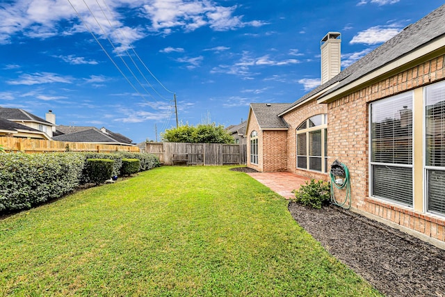 view of yard with a patio