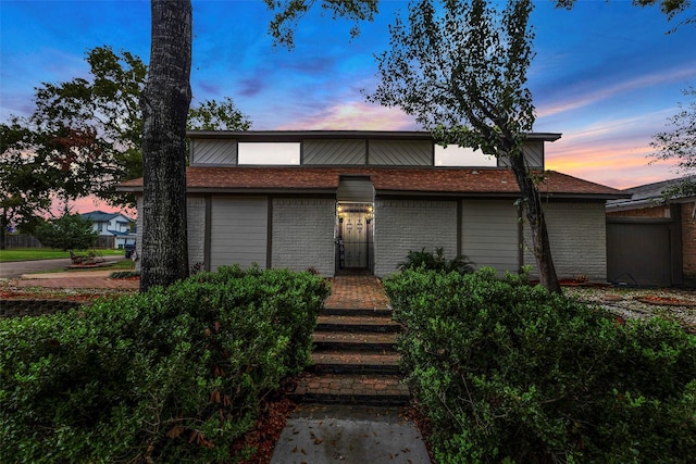 view of front of house