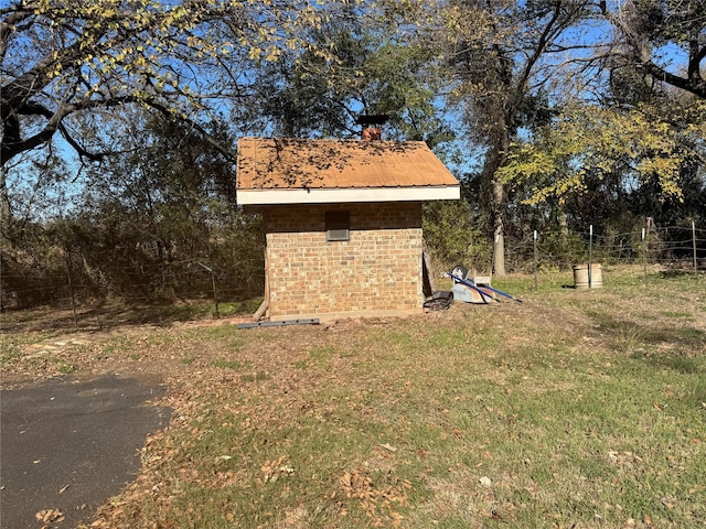 view of outdoor structure