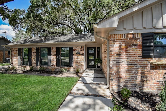 7618 Highmeadow Dr, Houston, TX 77063 - property entrance featuring brick siding and a yard