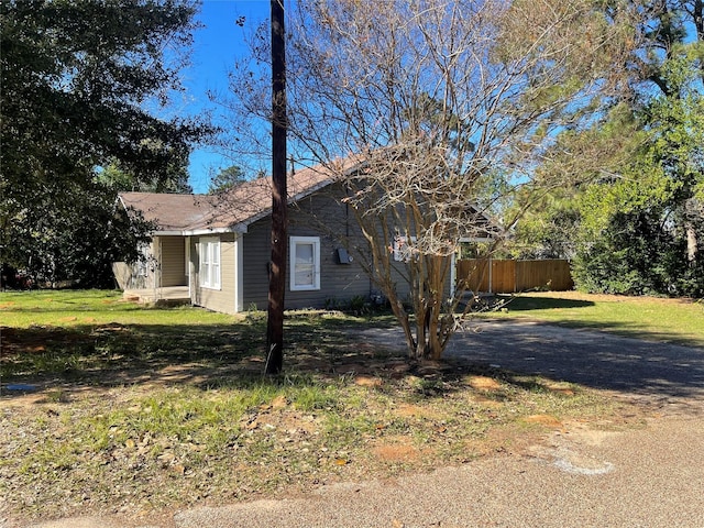 Listing photo 2 for 1931 S Washington Ave, Livingston TX 77351