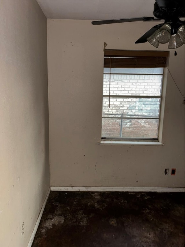 empty room with ceiling fan