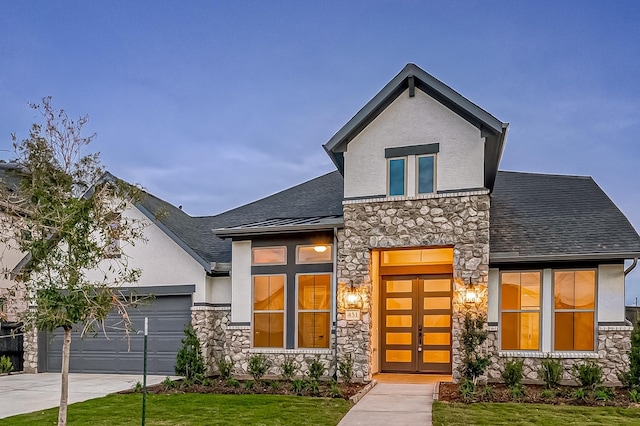 view of front of home featuring a front lawn