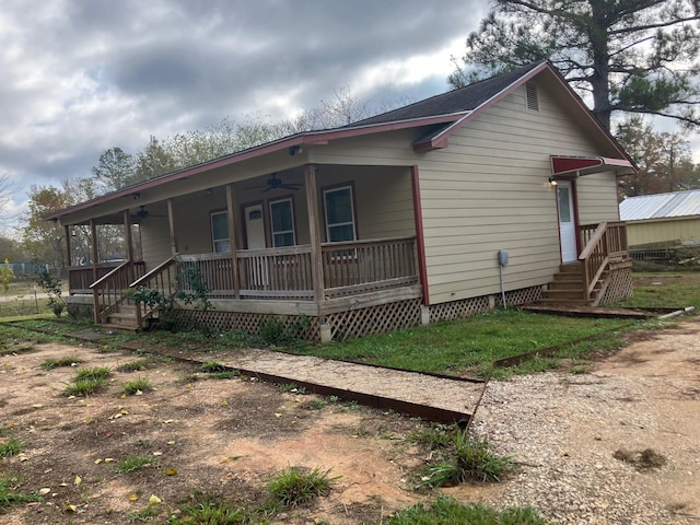 view of front of property with covered porch