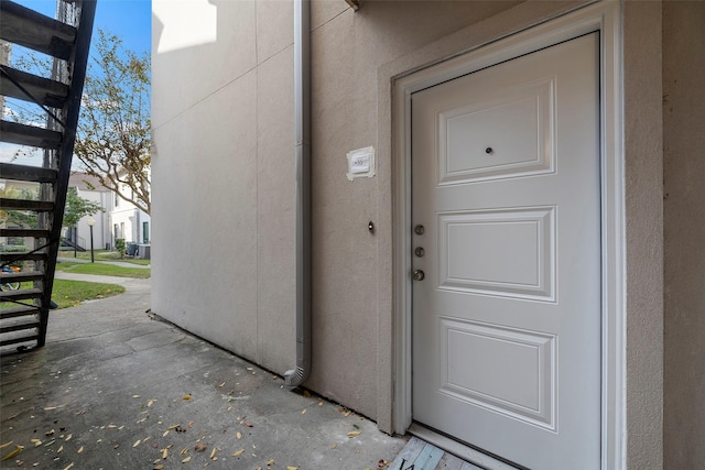 view of property entrance