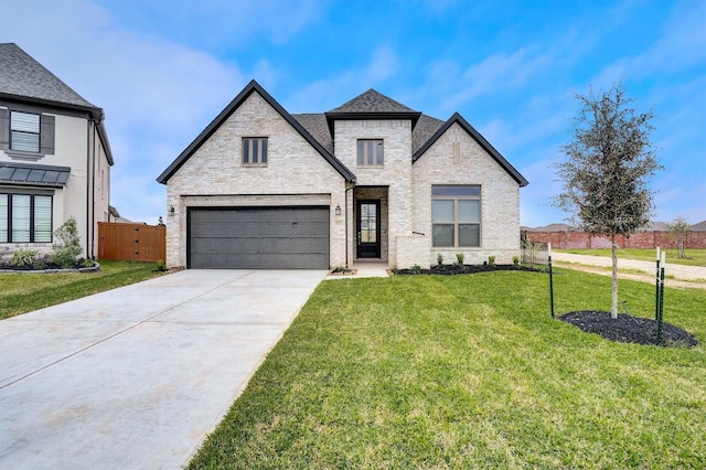 view of front of home with a front lawn