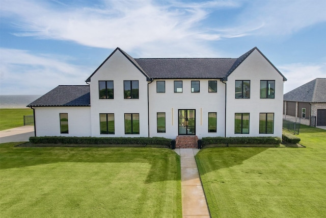 view of front of property with a front yard