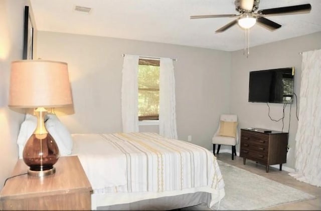 bedroom featuring ceiling fan