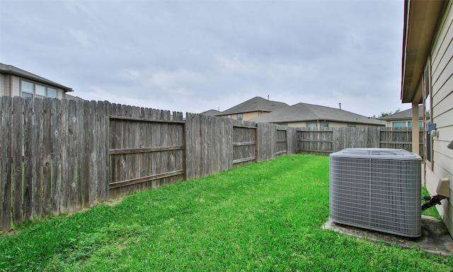 view of yard with cooling unit