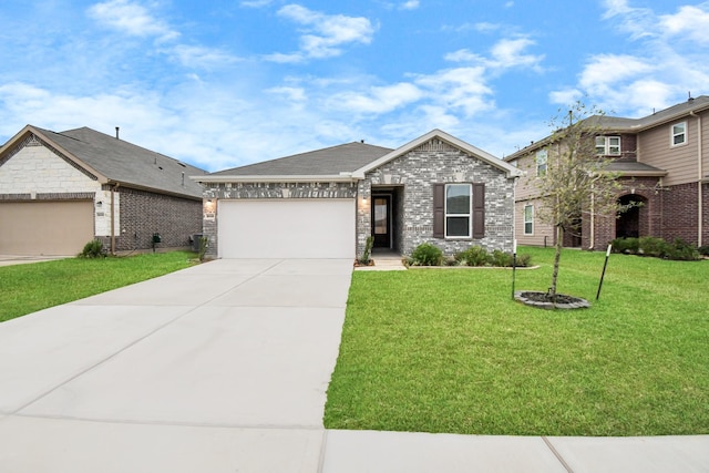 view of front facade with a garage and a front yard