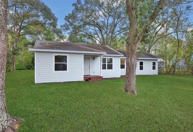 view of front of house with a front yard