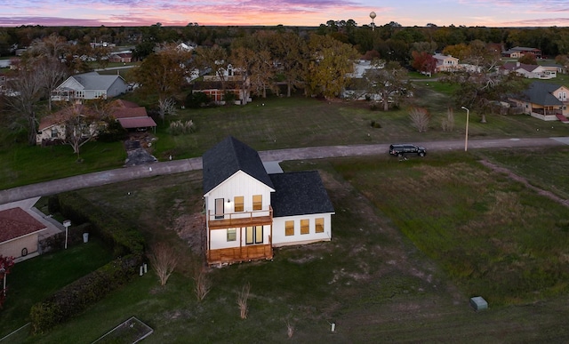 view of aerial view at dusk