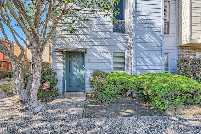 view of entrance to property