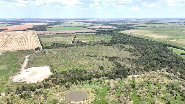 04LD1127 Lcr 607, Mart, TX 76642