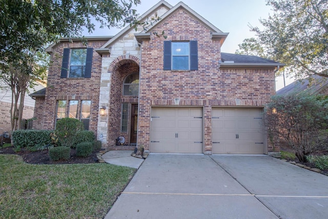 view of front property featuring a garage