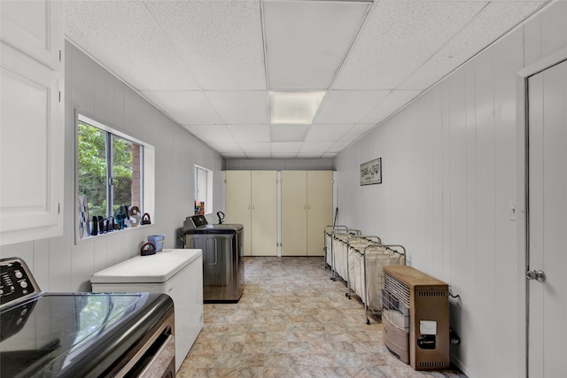 laundry area with cabinets and independent washer and dryer