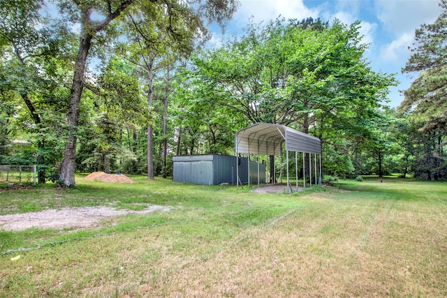 view of yard with a carport